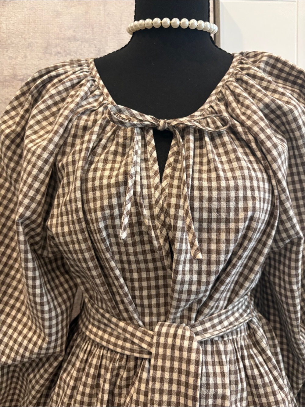Emerson Fry RAKEL KEYHOLE SHORT DRESS - COFFEE GINGHAM 100% Cotton - Picture 4 of 9